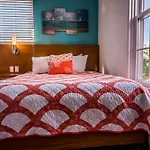 Surfside Inn Chatham
