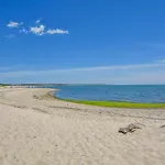 Walk To Ryder Cove Wet Bar & Hot Tub