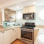 Stellar Home With Hot Tub & Movie Room
