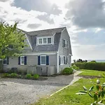 Elegant Chatham Home Steps To Hardings Beach Dog Friendly