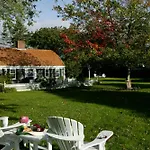Captain\'S House Inn