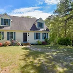 Newly Renovated Modern Pond Access