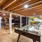 Close2Beach, Sauna, Pool, Petsok, Cantinabar