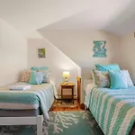Stunning Water Views 2 Decks By Beach