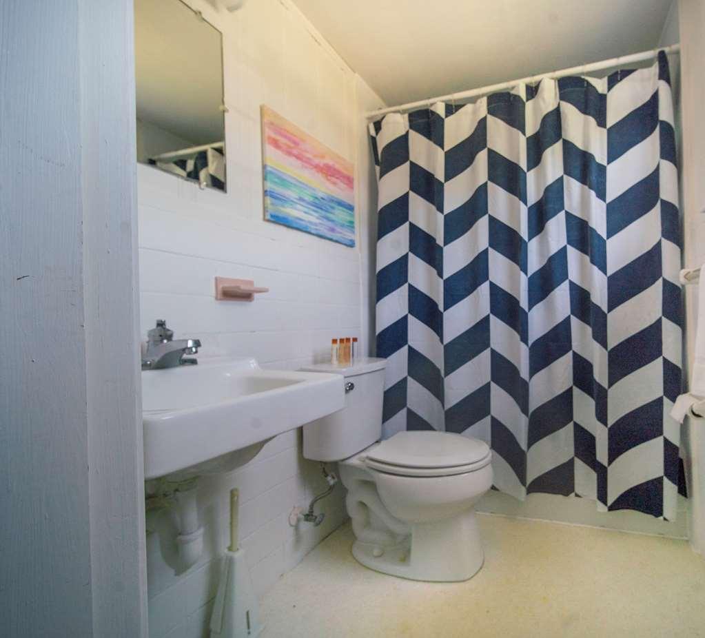 Surfside Inn Chatham