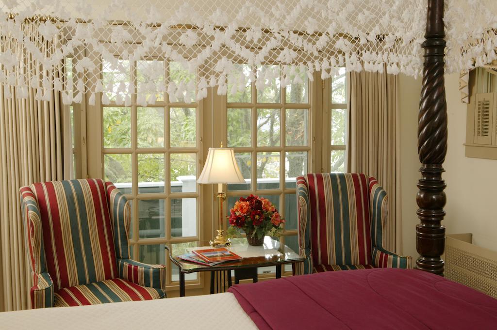 Inn Captain's House
