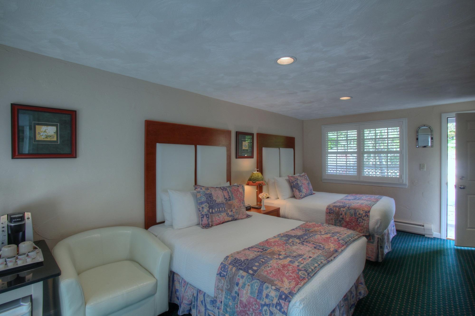 Pleasant Bay Village Hotel 4*