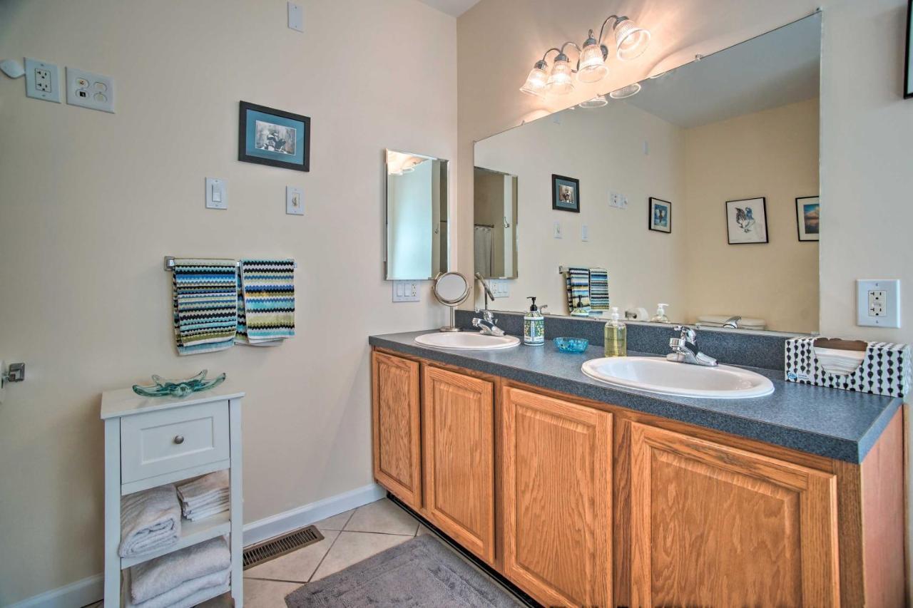 Holiday home 1 Mi To With Fire Pit And Bbq In Cape Cod! Chatham