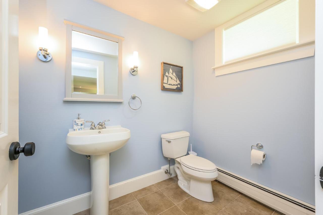 Holiday home 93 Bucks Creek Road Cape Cod - - Coastal Charm