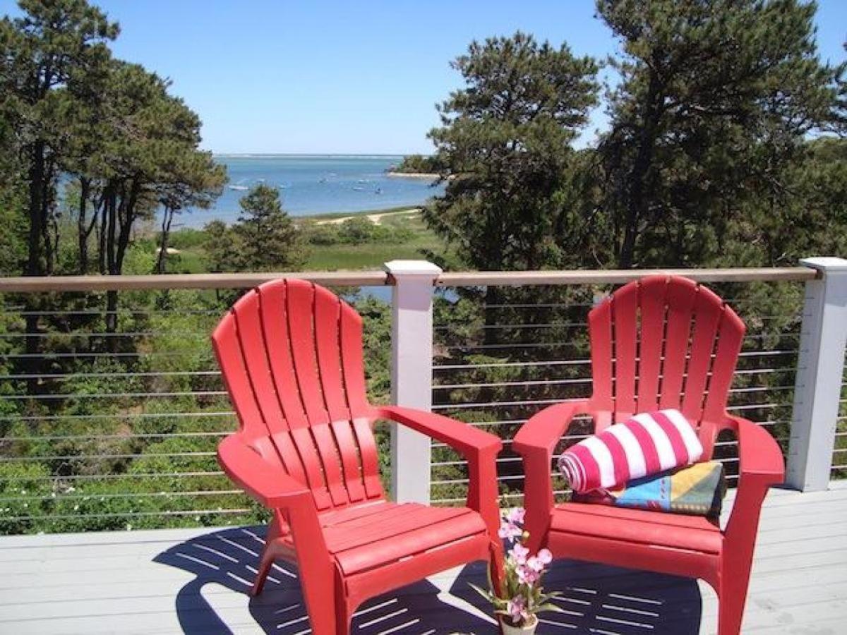 Waterfront In North -- Cape Cod * Chatham