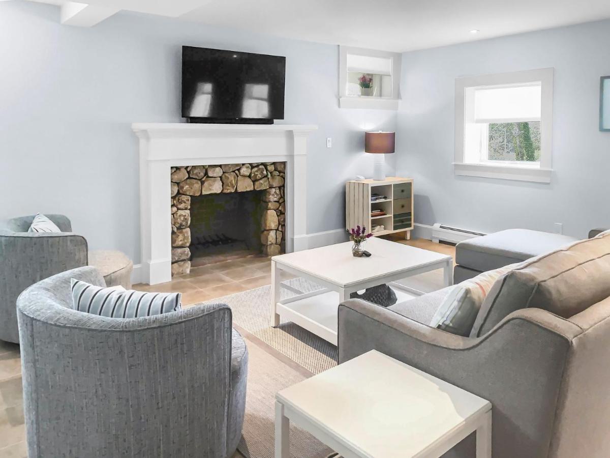 93 Bucks Creek Road Cape Cod - - Coastal Charm