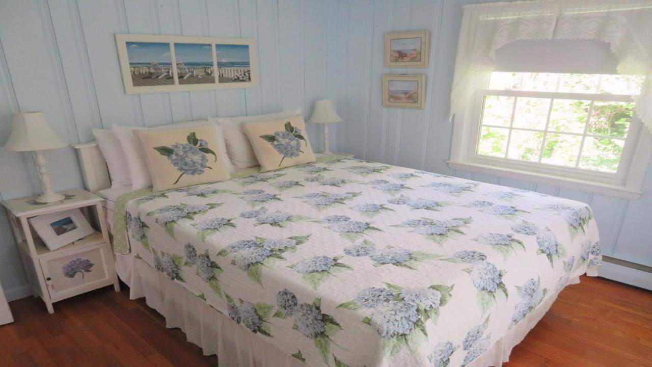 Holiday home 14 Capri Lane Cape Cod - The Cape House *