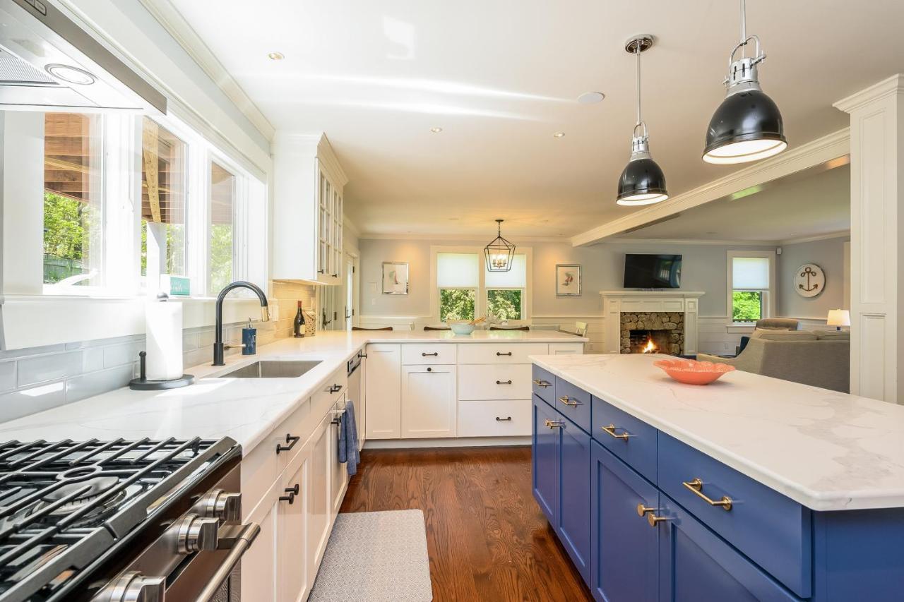 93 Bucks Creek Road Cape Cod - - Coastal Charm * Chatham