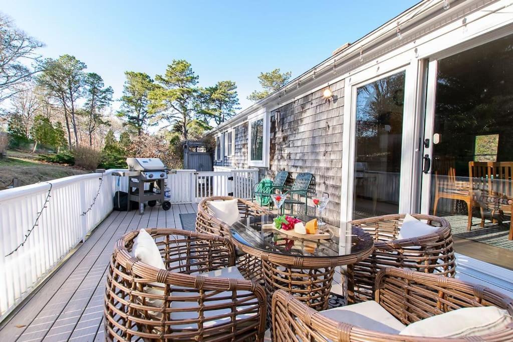 Large W Fire Pit And Dogs Welcome Holiday home