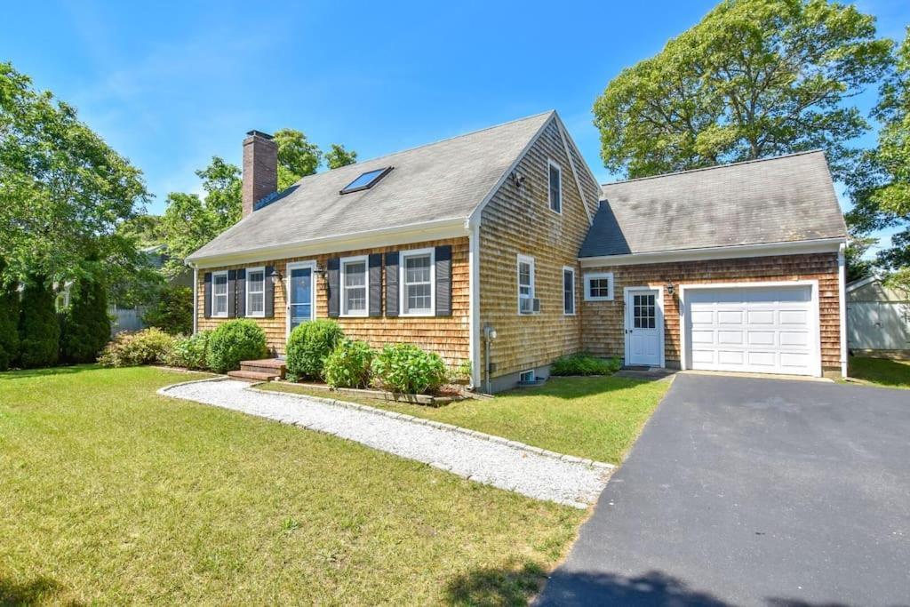 Great Location Outdoor Space Dog Friendly * Chatham