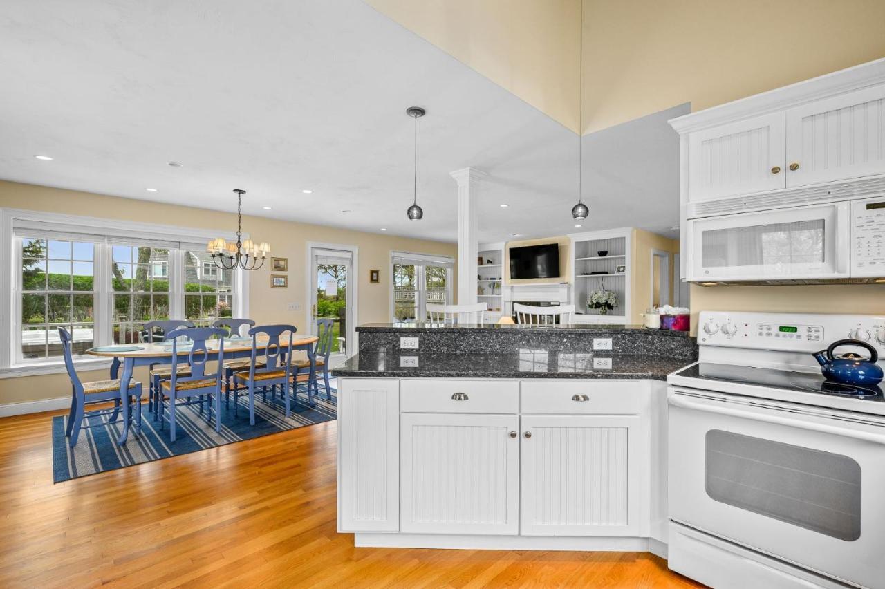 24 Sea Mist Lane Cape Cod - - The Sea Mist