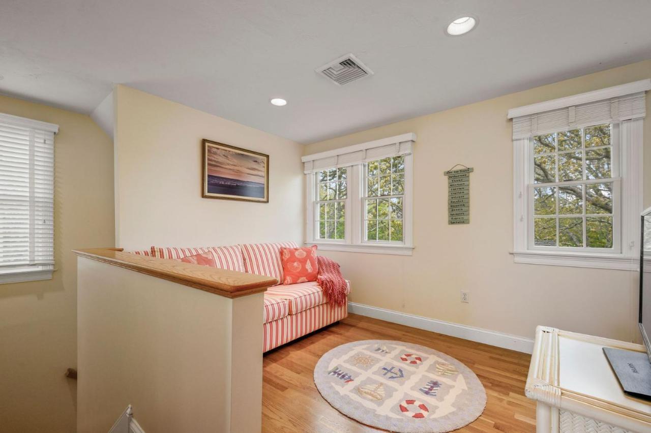 24 Sea Mist Lane Cape Cod - - The Sea Mist Chatham