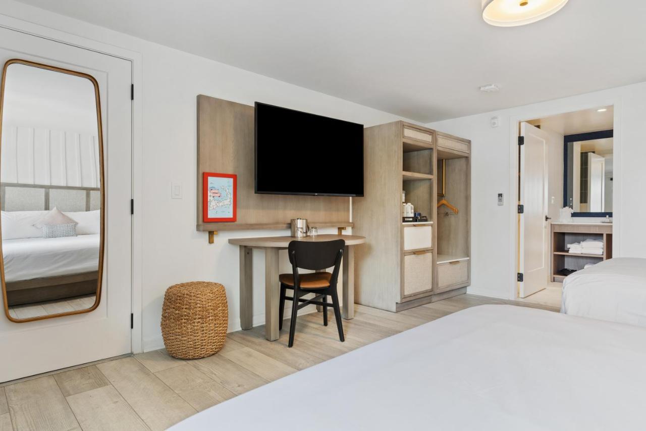 Greyfinch Hotel