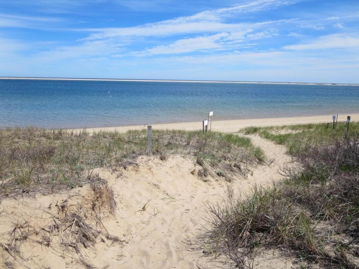 201 Main Street Cape Cod - - Sandpiper *