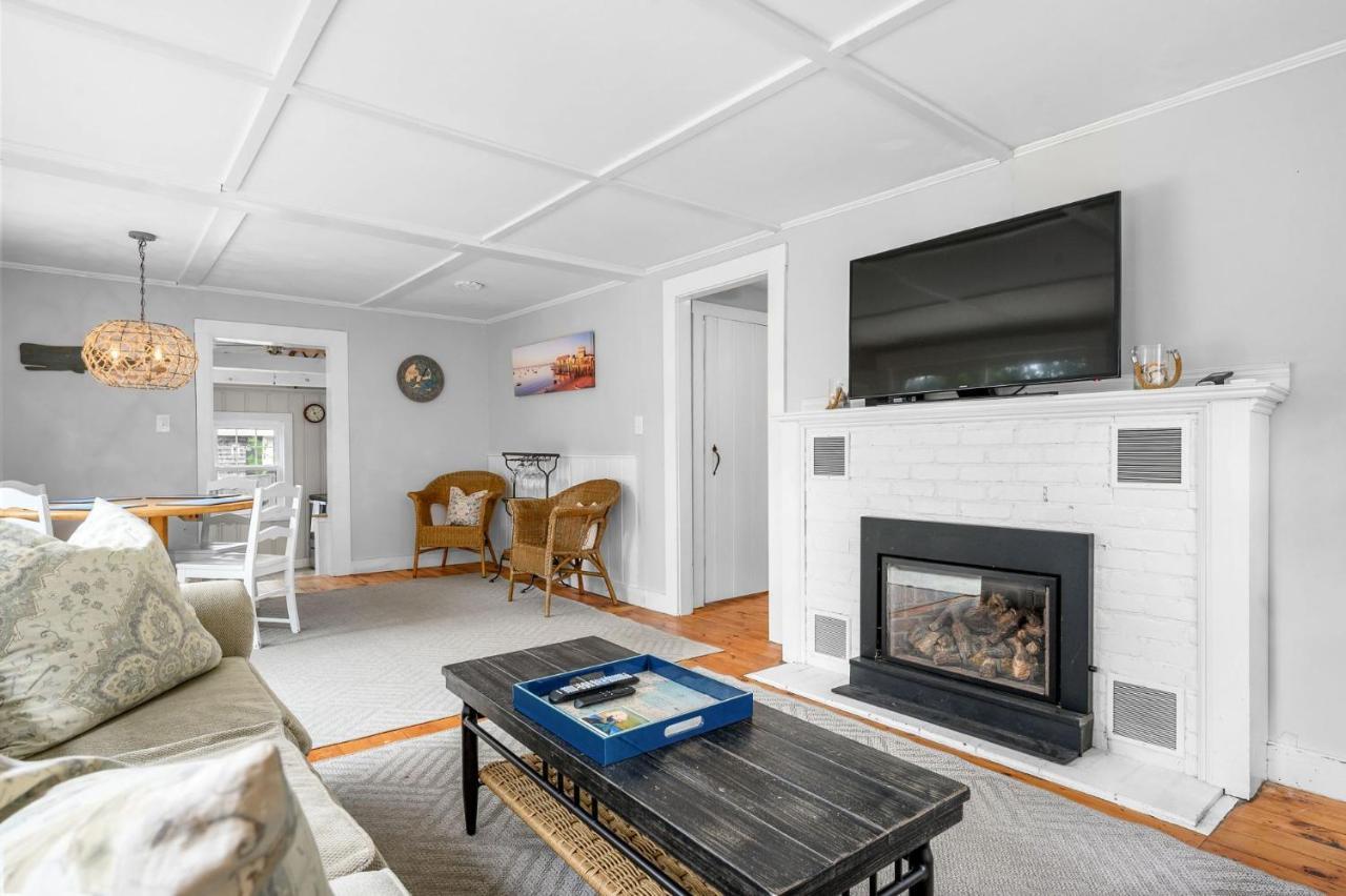 135 Pine Knoll Ave Cape Cod Sarah N Dipity Holiday home