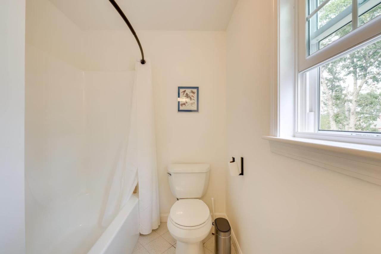 Holiday home Cape Cod Near Bike Trail, 1 Mile To Beach! Chatham