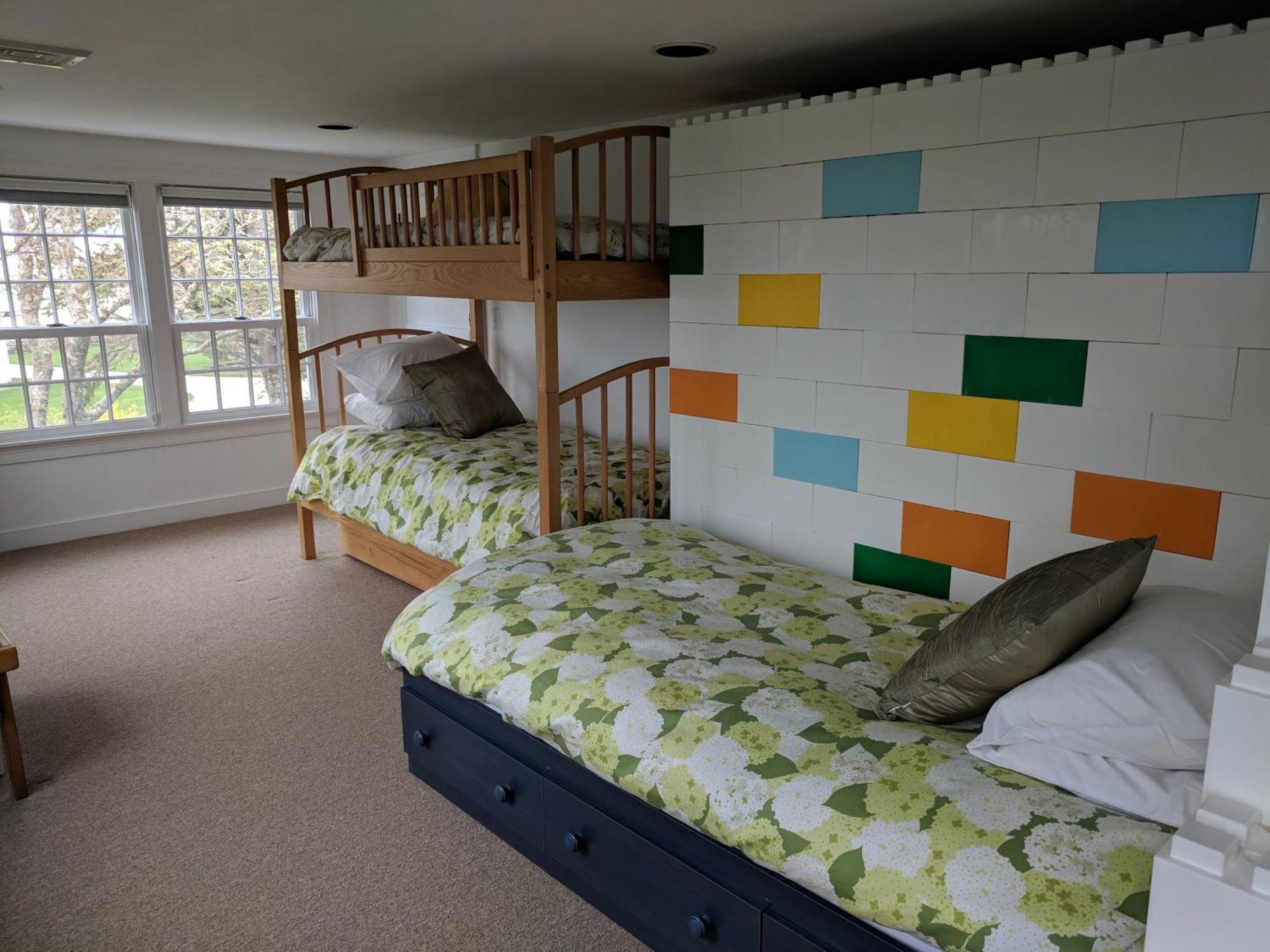 Holiday home Family Retreat:tennis,water Views&access! *