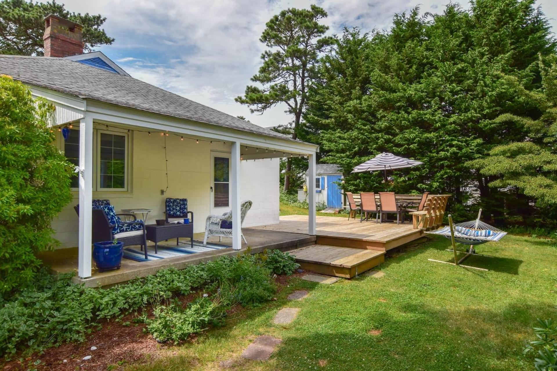 Updated House Deck Outdoor Shower! Chatham