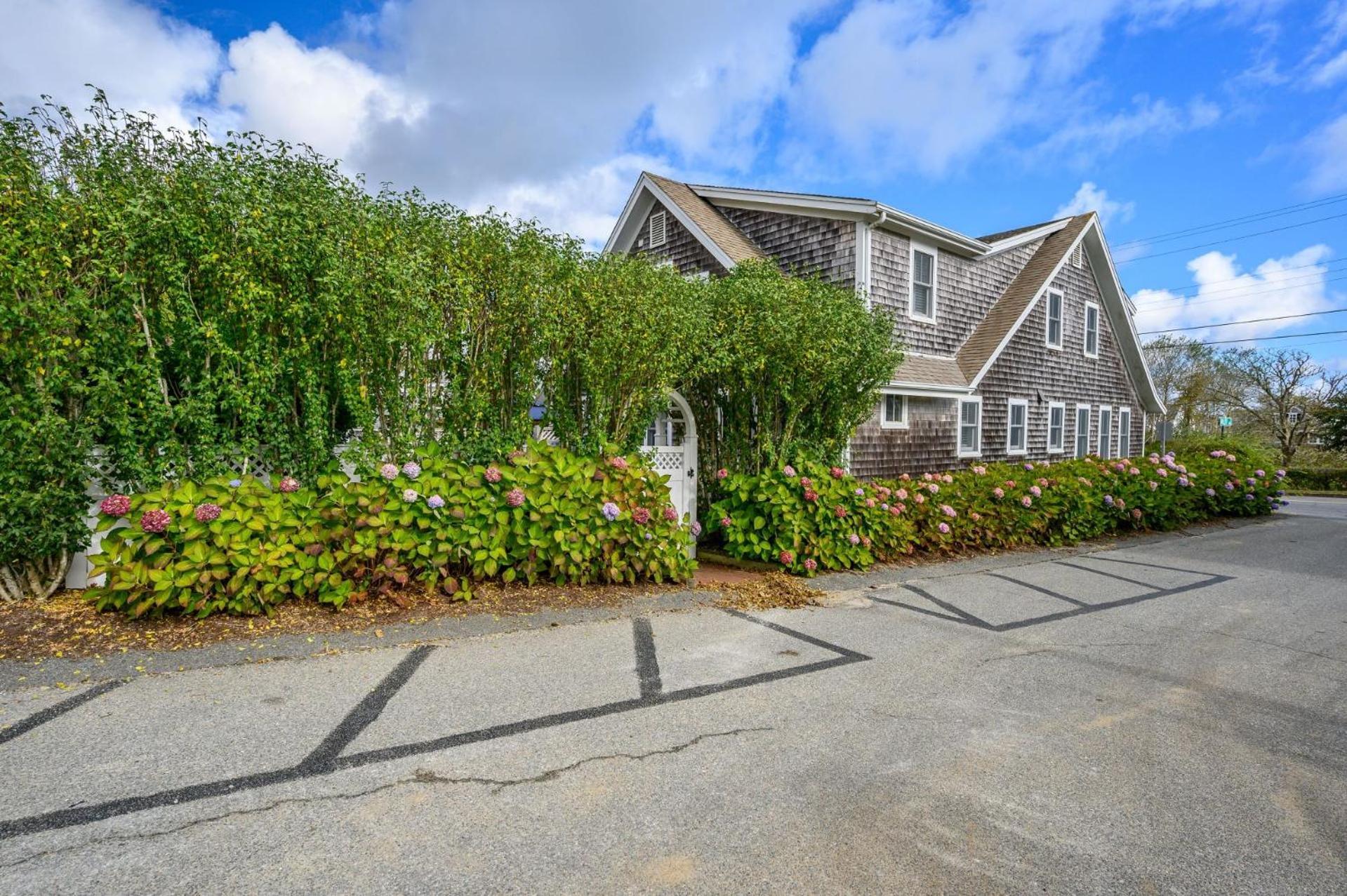 201 Main Street Cape Cod - - Sandpiper Holiday home Chatham
