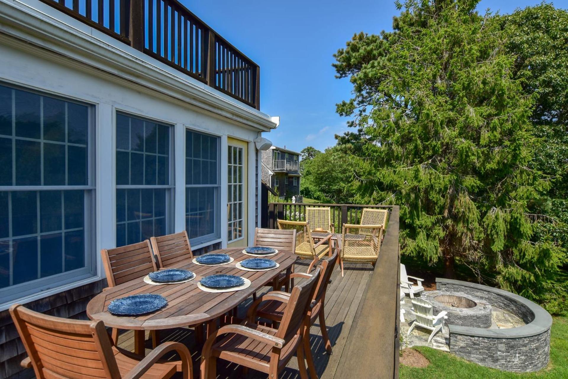 Game Rooftop Deck Fire Pit! *