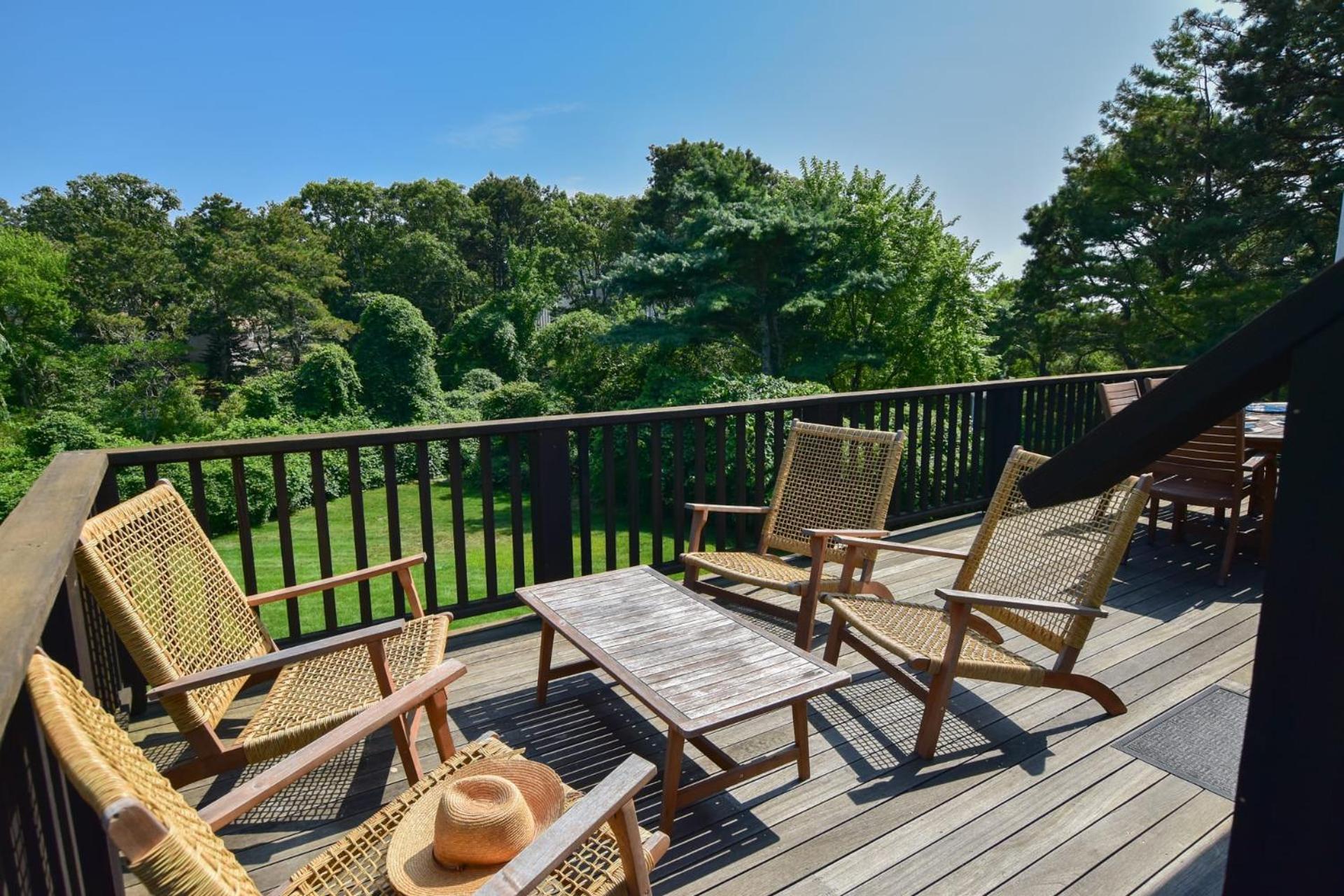 Game Rooftop Deck Fire Pit! Holiday home Chatham