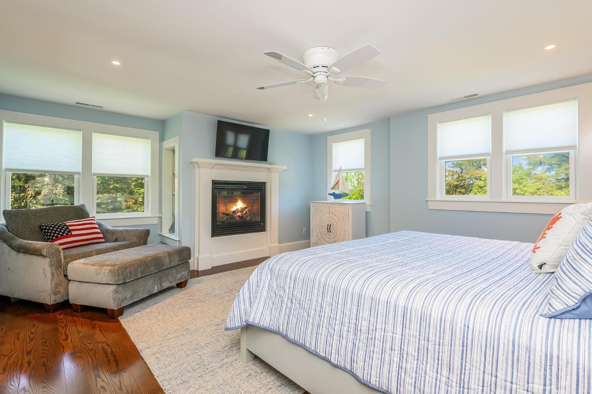 93 Bucks Creek Road Cape Cod - - Coastal Charm