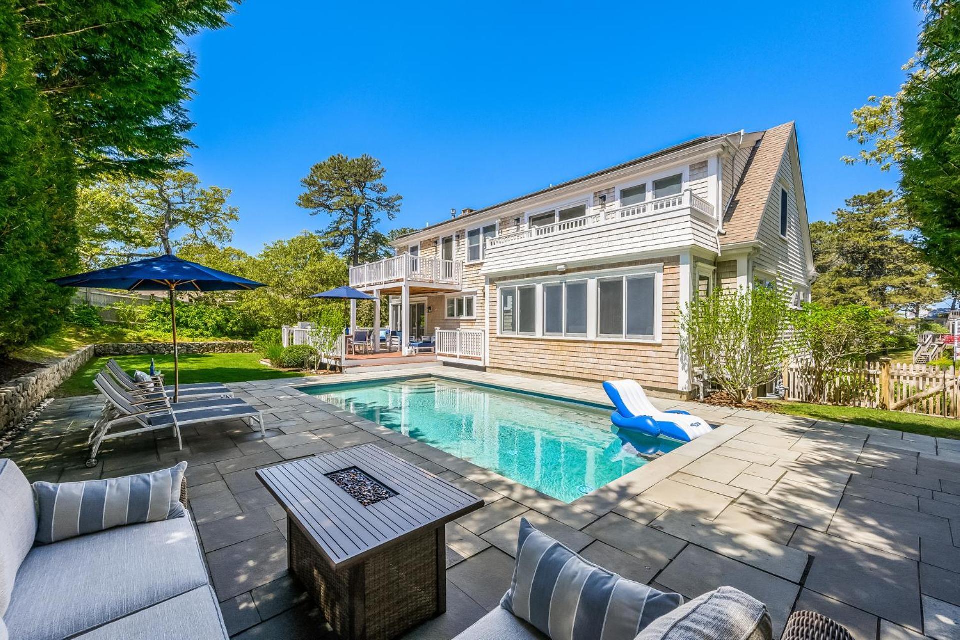 93 Bucks Creek Road Cape Cod - - Coastal Charm Chatham