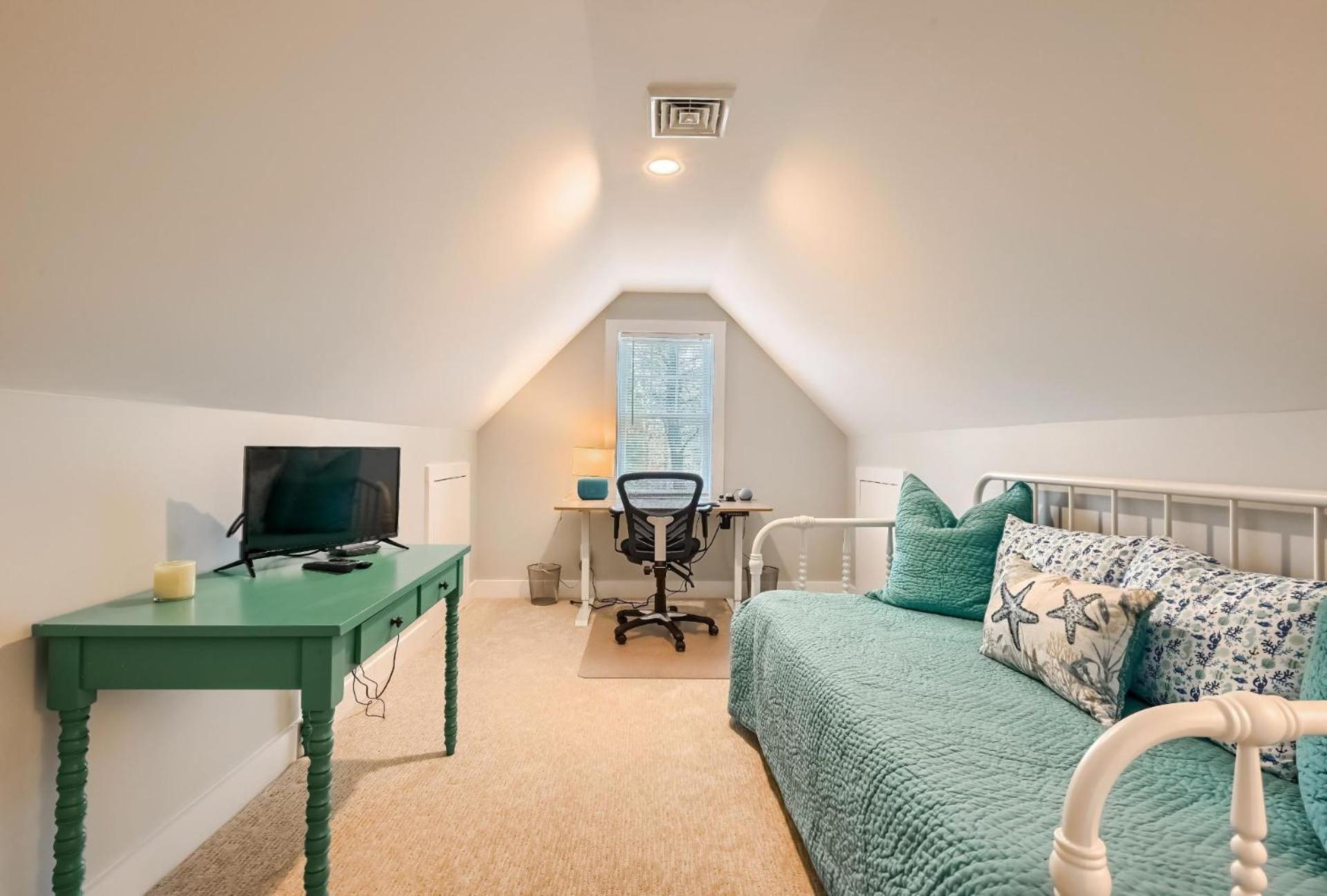 Holiday home 129 Hardings Road Cape Cod - - Latitude Adjustment Chatham