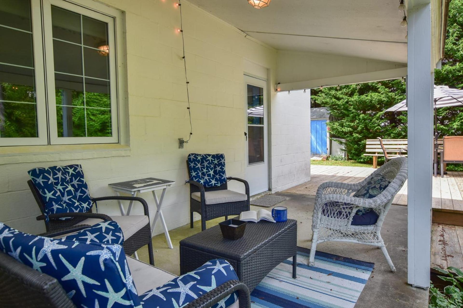 Holiday home Updated House Deck Outdoor Shower! Chatham
