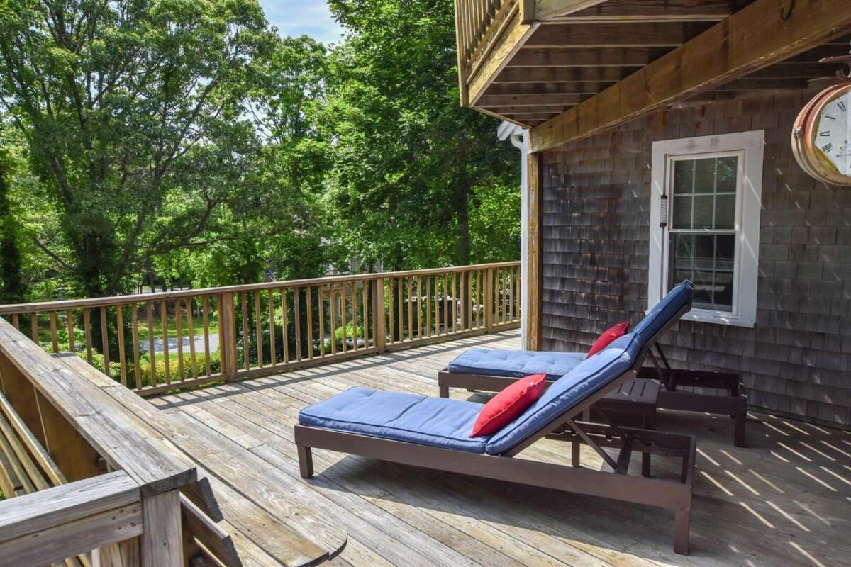 Spacious W Large Outdoor Area Fire Pit Holiday home