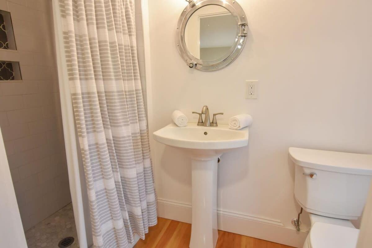 Centrally Located W Patio Fire Pit *