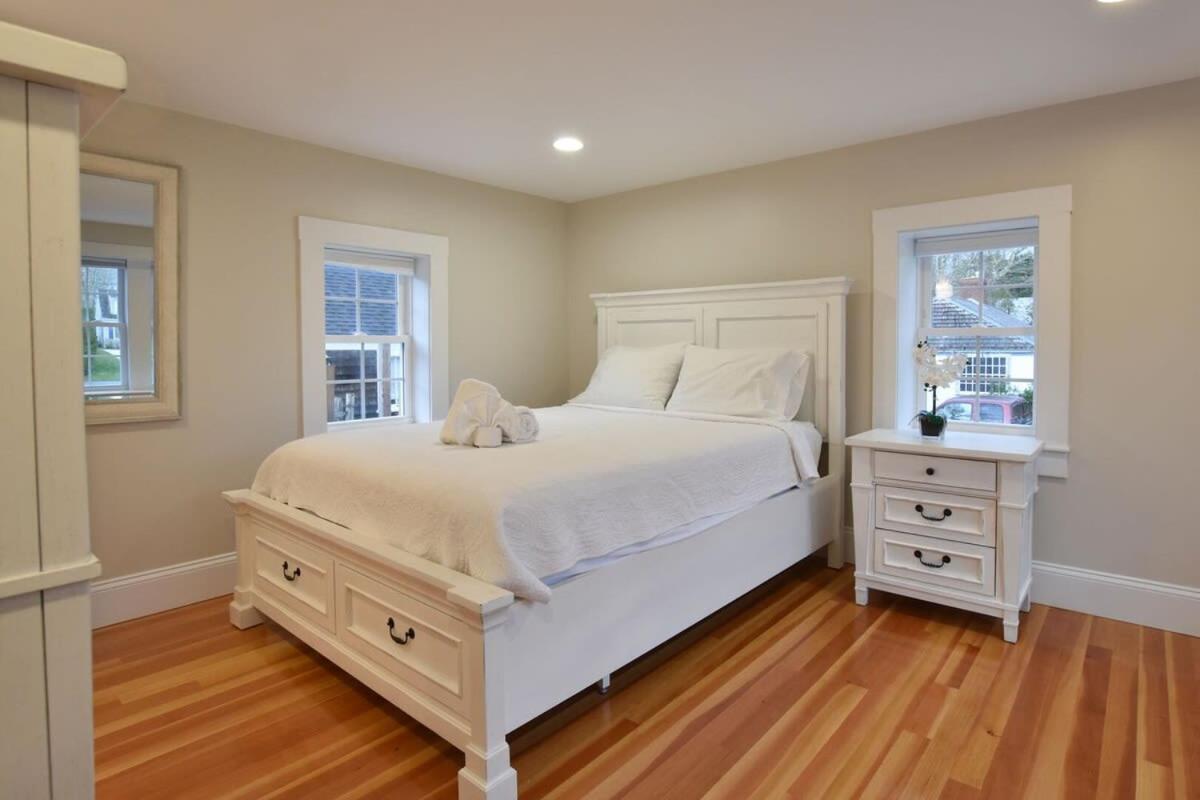 Centrally Located W Patio Fire Pit