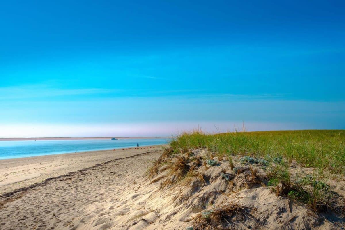 Great Location Near Holiday home