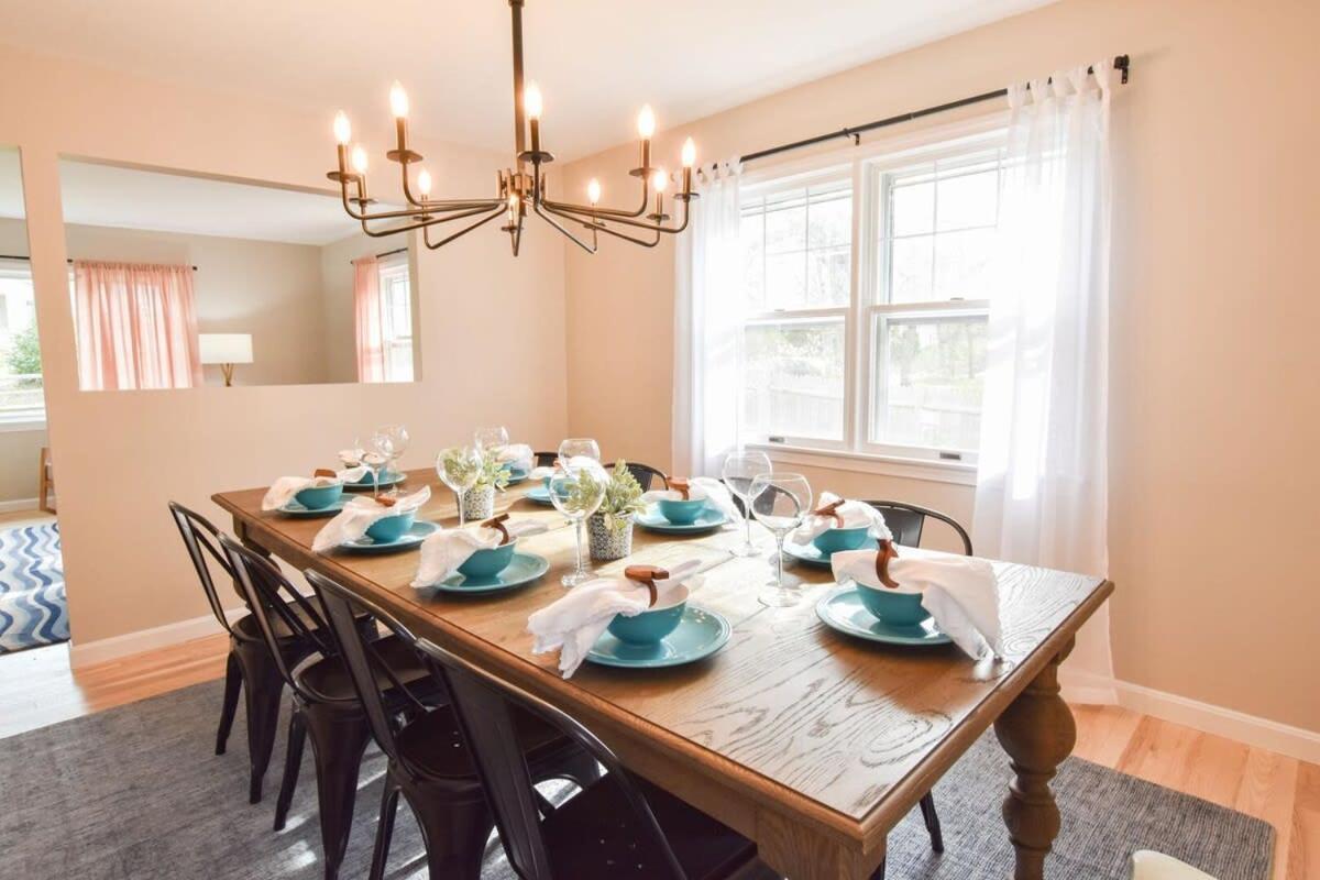 Perfect For Group W Kids & Dogs W Hot Tub * Chatham