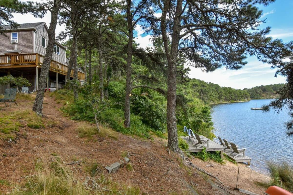 Holiday home Amazing Location Lakefront Waterside Deck Chatham