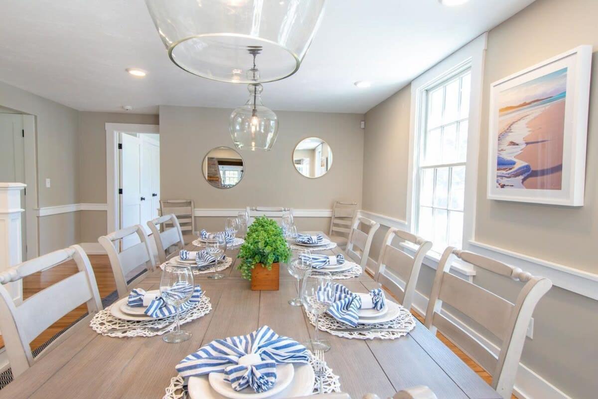 Walk To Ryder Cove Wet Bar & Hot Tub Holiday home *