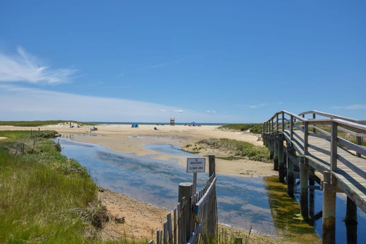 Holiday home 1 Mile From Downtown Walk To Pier Chatham