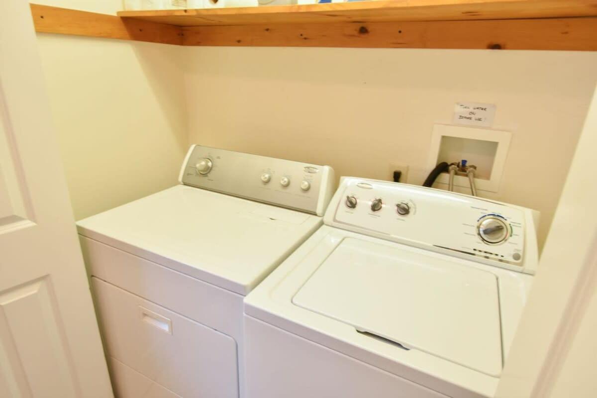 Holiday home 1 Mile From Downtown Walk To Pier *