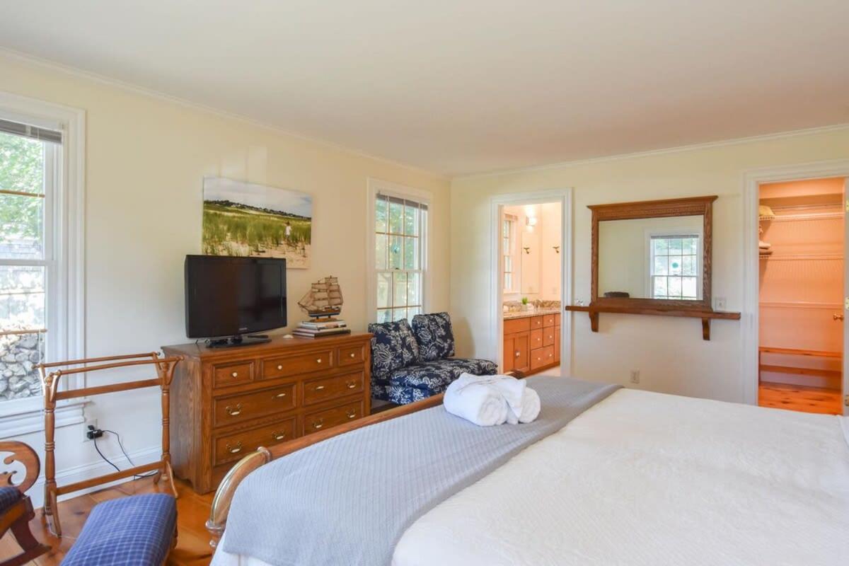 Holiday home 1 Mile From Downtown Walk To Pier *