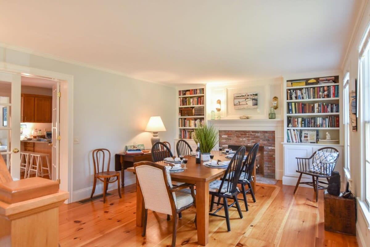 1 Mile From Downtown Walk To Pier *
