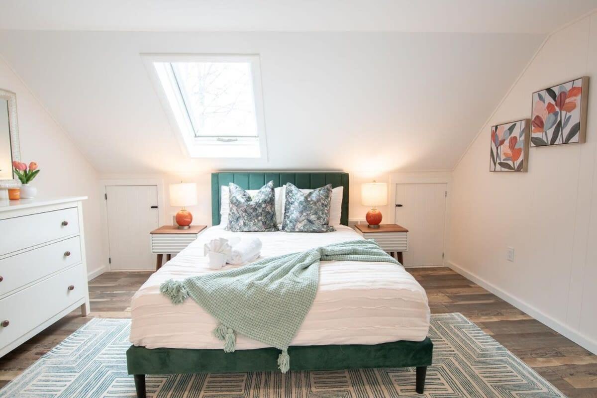 Holiday home Stellar With Hot Tub & Movie Chatham