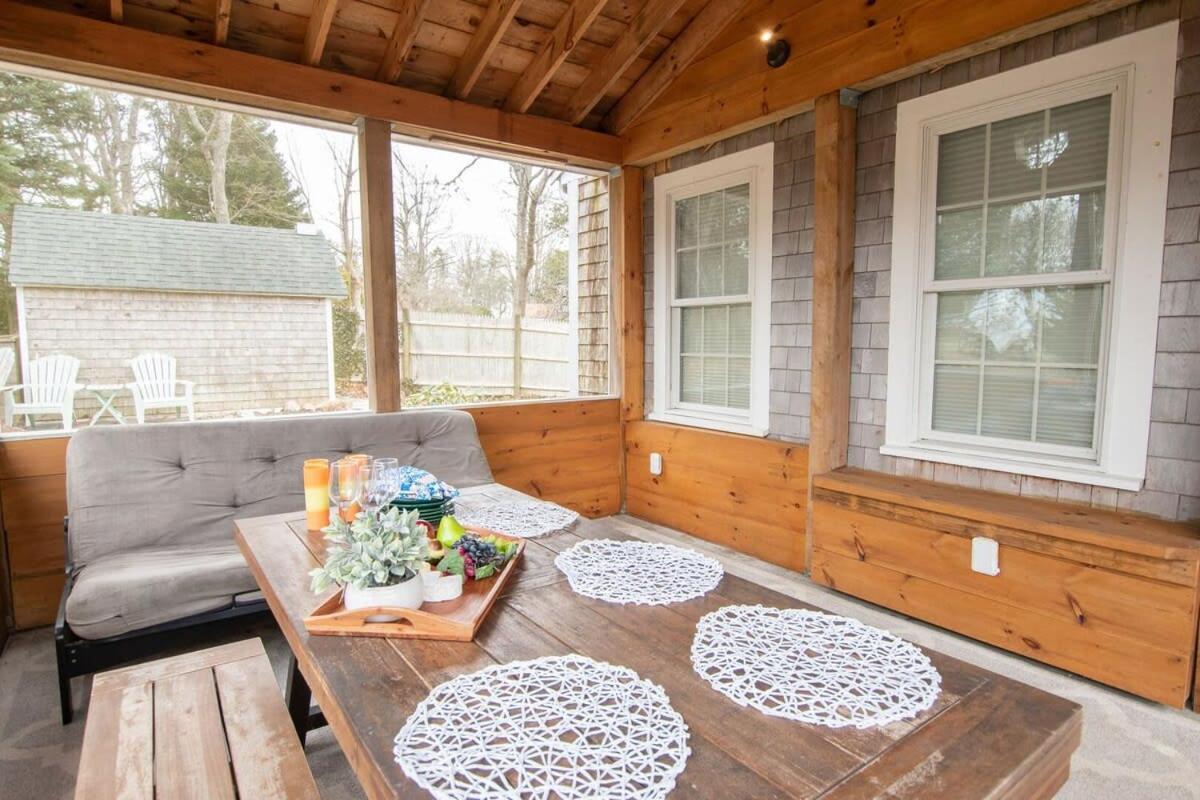 Stellar With Hot Tub & Movie Holiday home Chatham