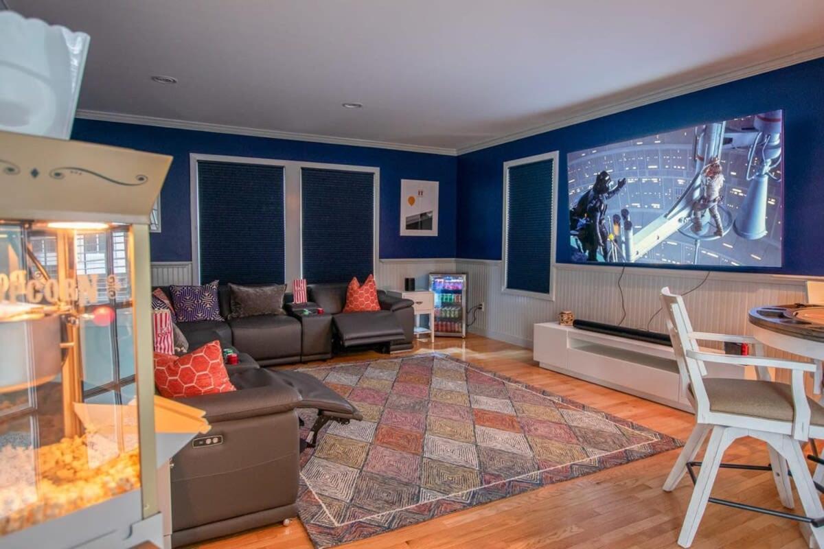 Holiday home Stellar With Hot Tub & Movie Chatham