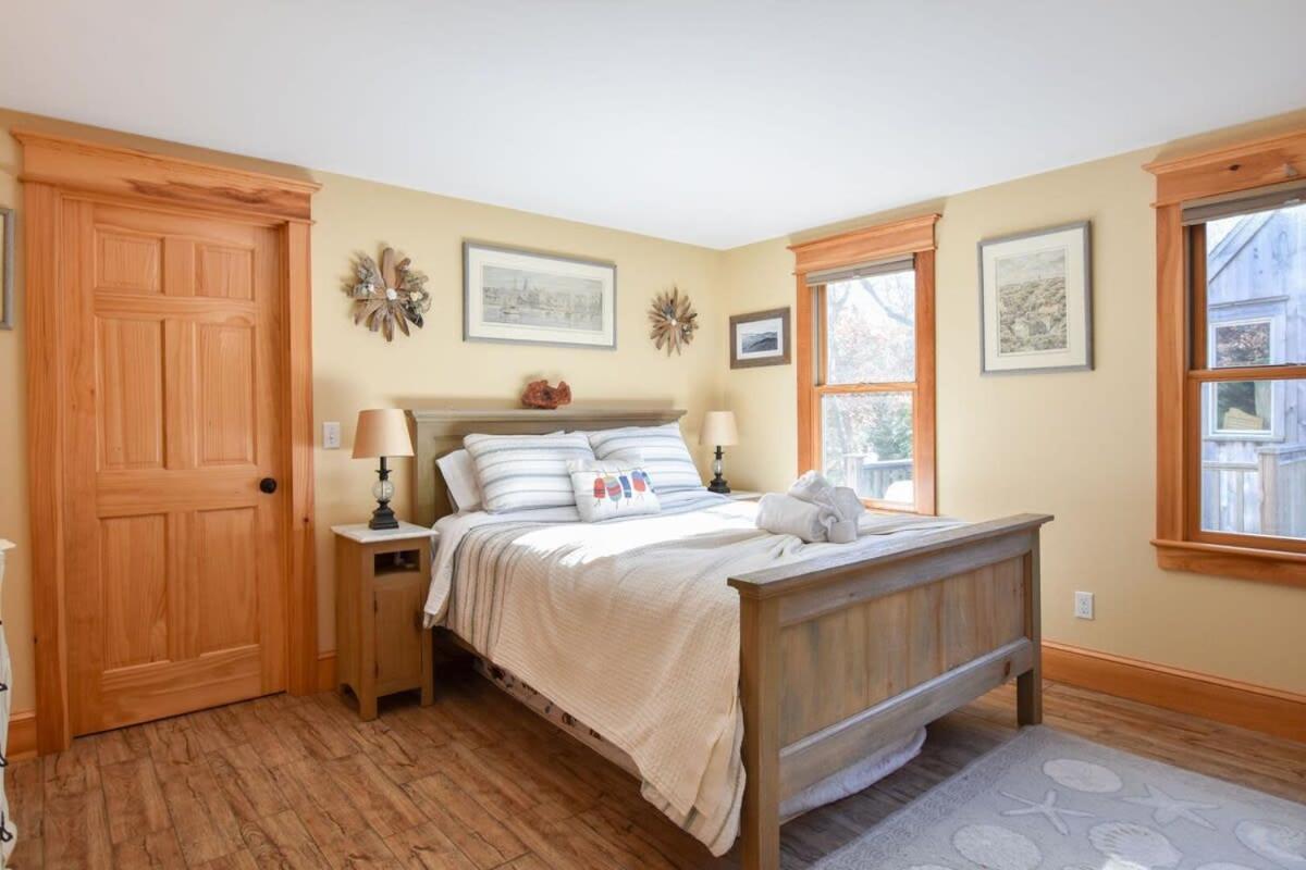 Beautiful W Artistic Flair Holiday home Chatham