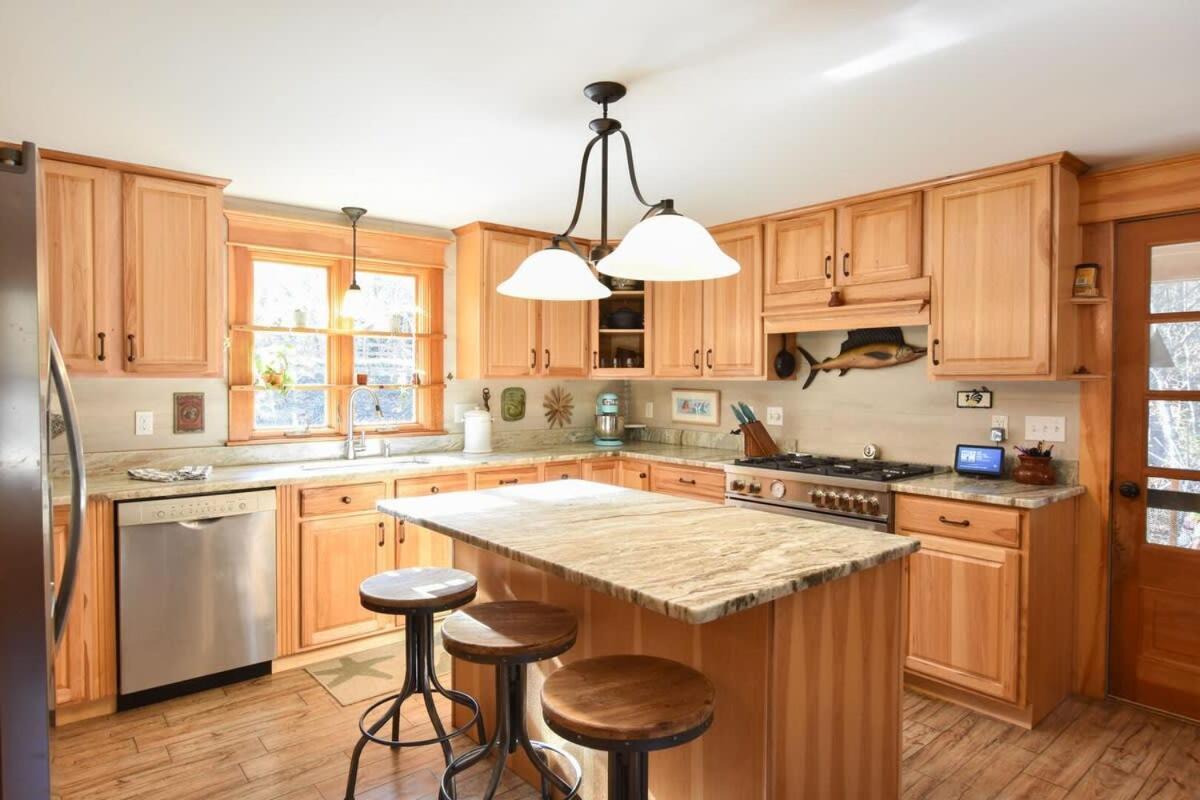 Beautiful W Artistic Flair Holiday home Chatham